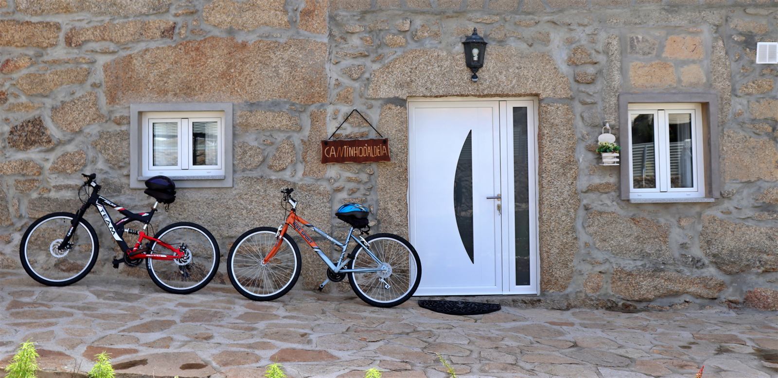 Entrada e bicicletas